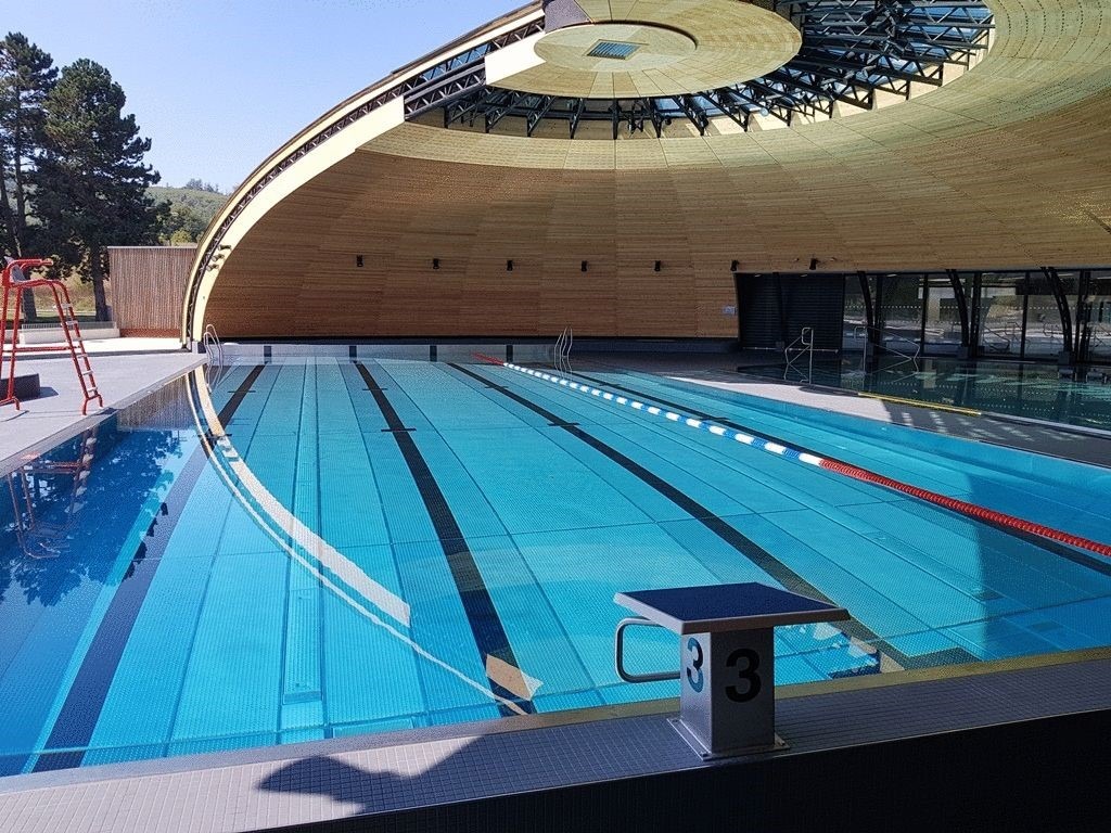 Piscine Ferrette bassin extérieur